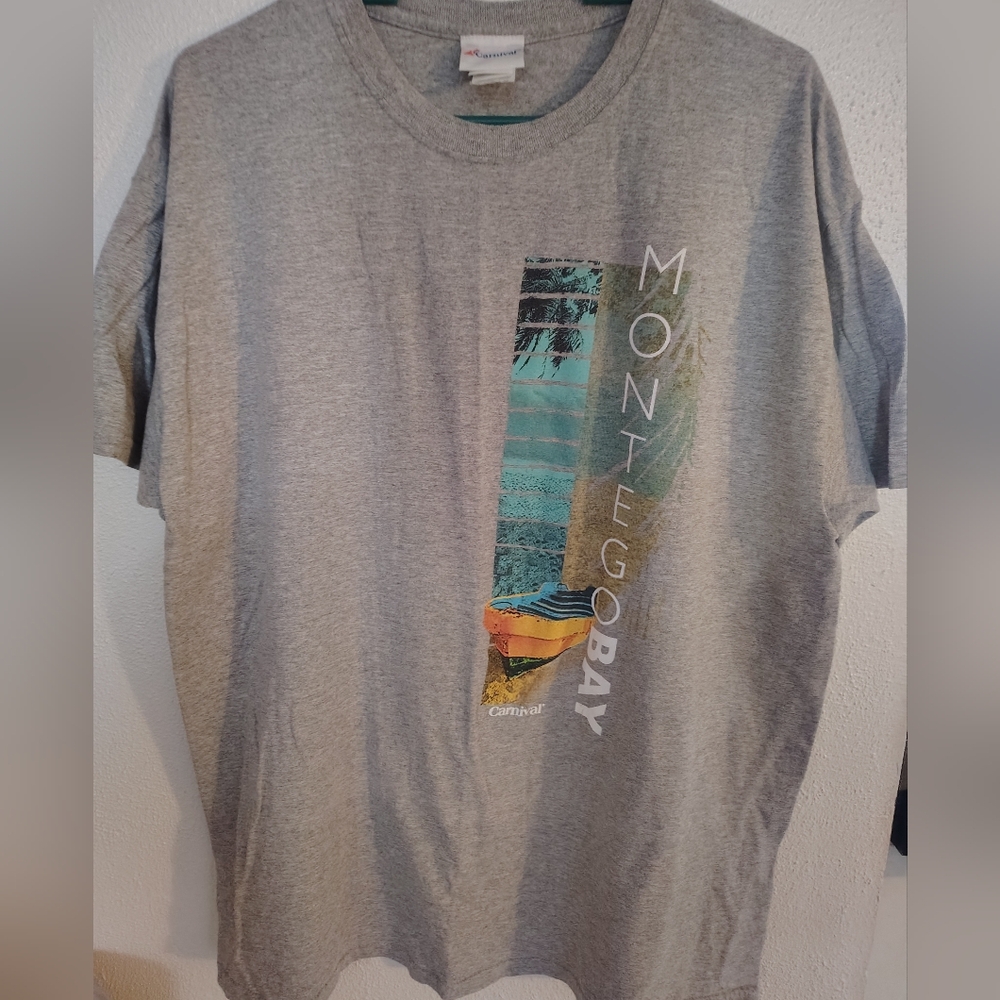 Gray Montego Bay Graphic Tee